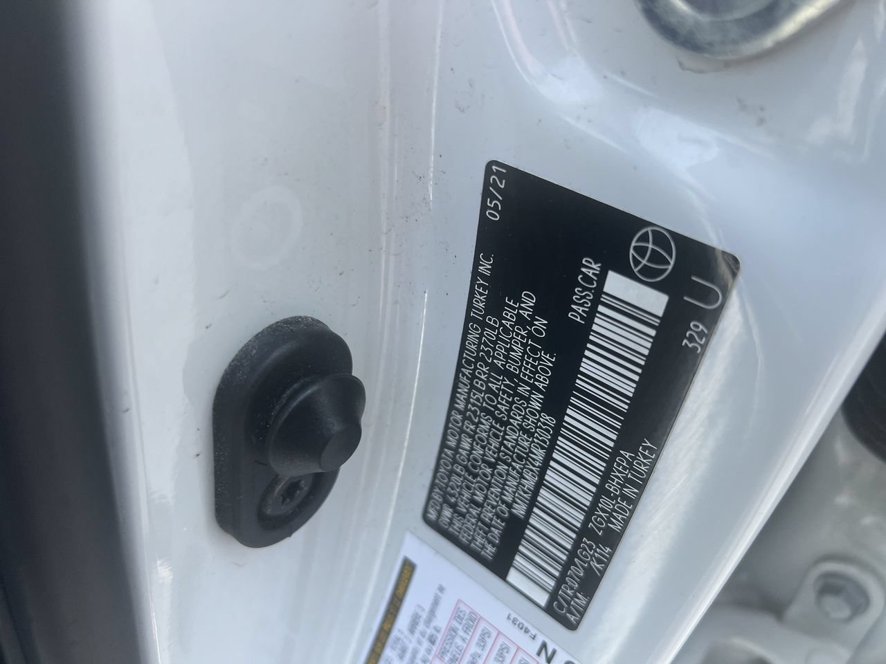 Used 2021 Toyota C-HR Limited FWD image 33