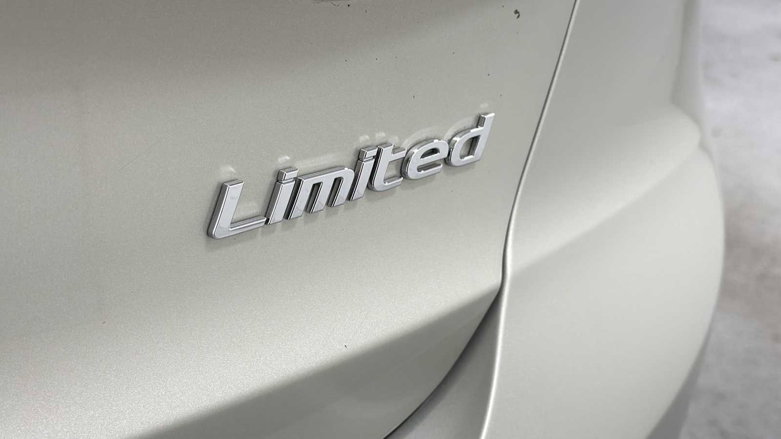 Used 2018 Hyundai Elantra Limited w/ Limited Ultimate Package 02 image 29