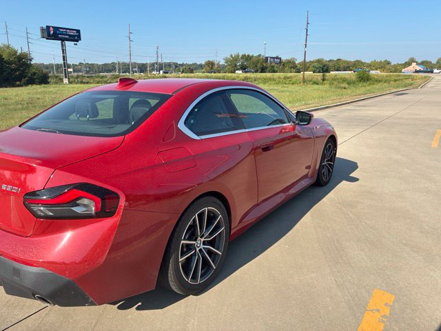 Used 2022 BMW 230i Coupe w/ Convenience Package RWD image 6