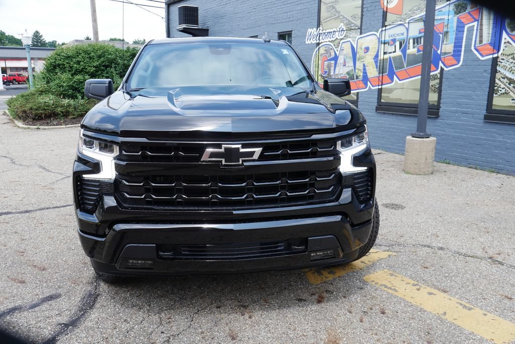 New 2026 Chevrolet Silverado 1500 RST w/ Convenience Package II AWD/4WD image 2