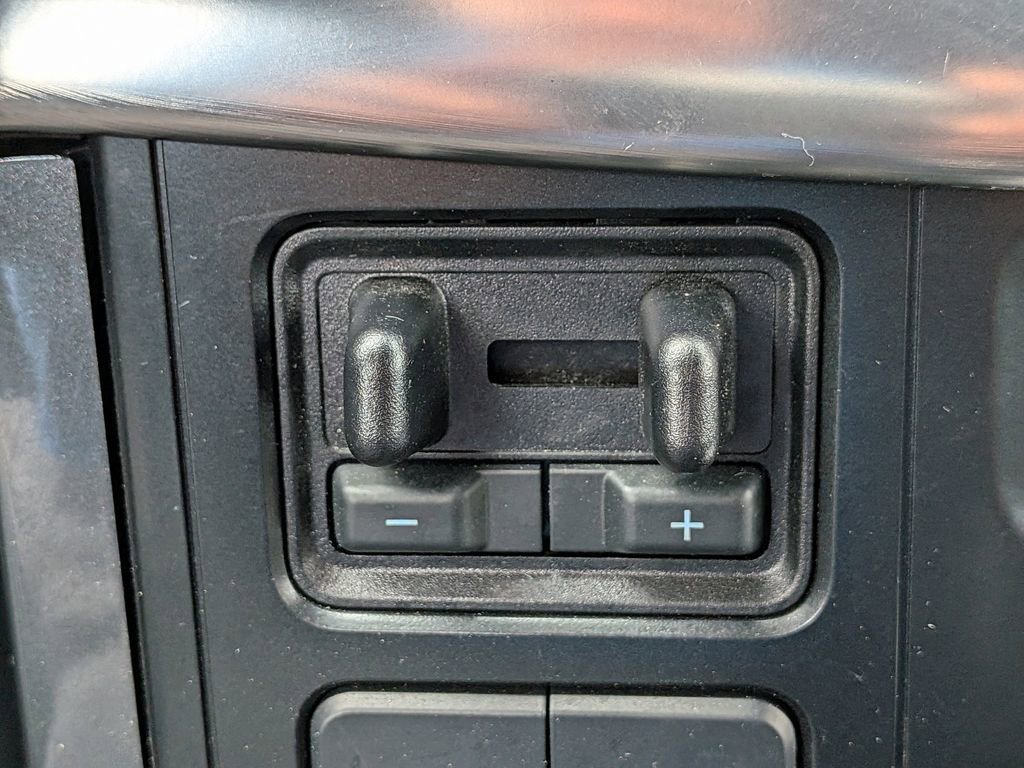 Used 2023 Ford F150 Lariat w/ Equipment Group 502A High image 29