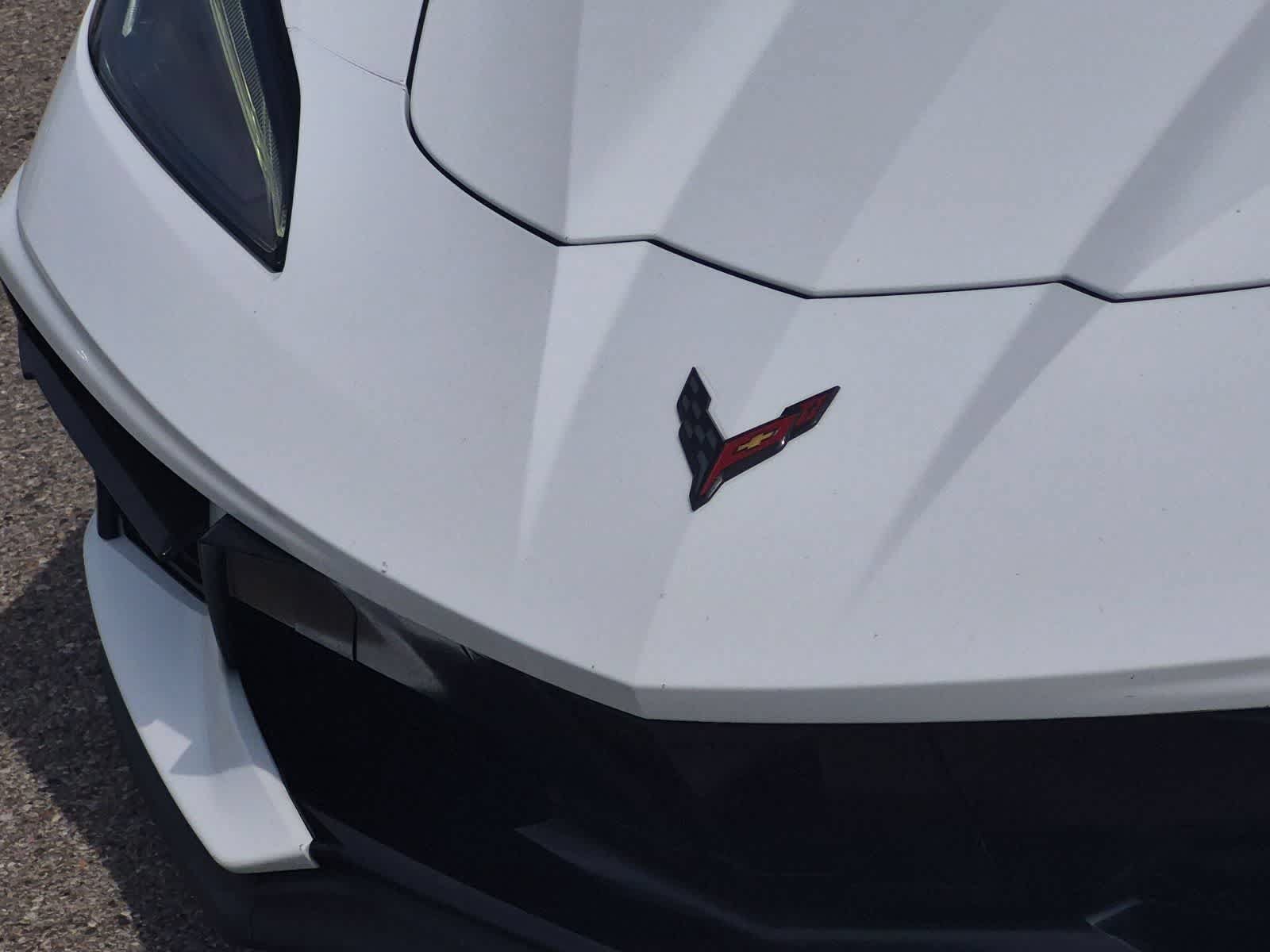 Used 2020 Chevrolet Corvette Stingray Coupe w/ Z51 Performance Package RWD image 12