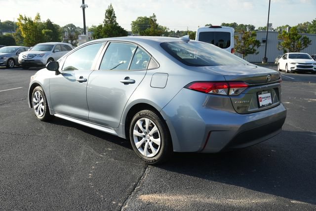 Used 2024 Toyota Corolla LE FWD image 5