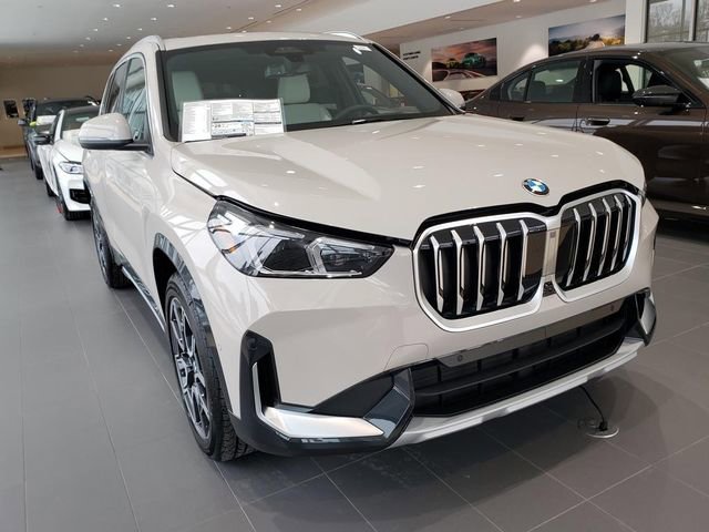 New 2026 BMW X1 xDrive28i w/ Technology Package image 3