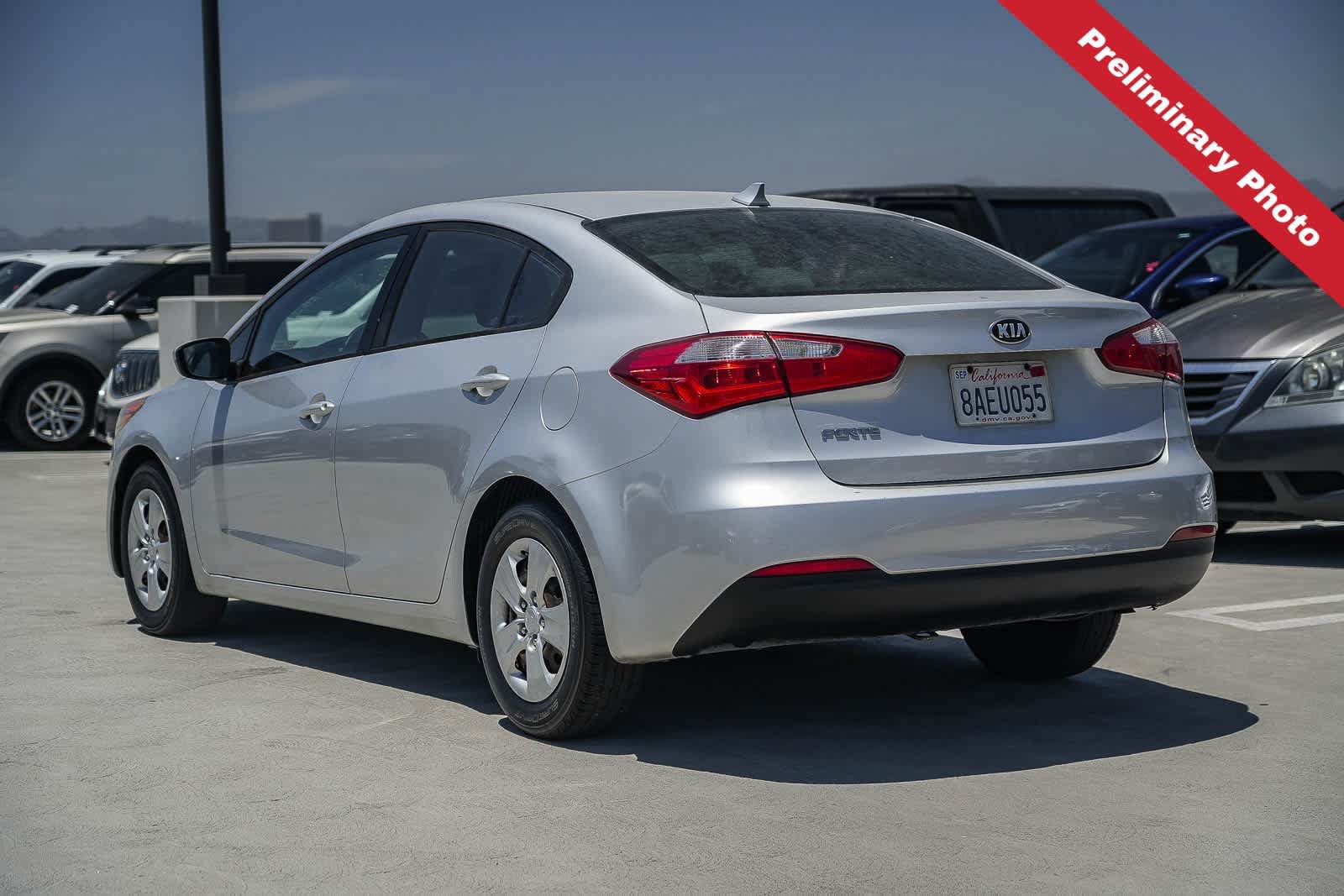 Used 2016 Kia Forte LX FWD image 8