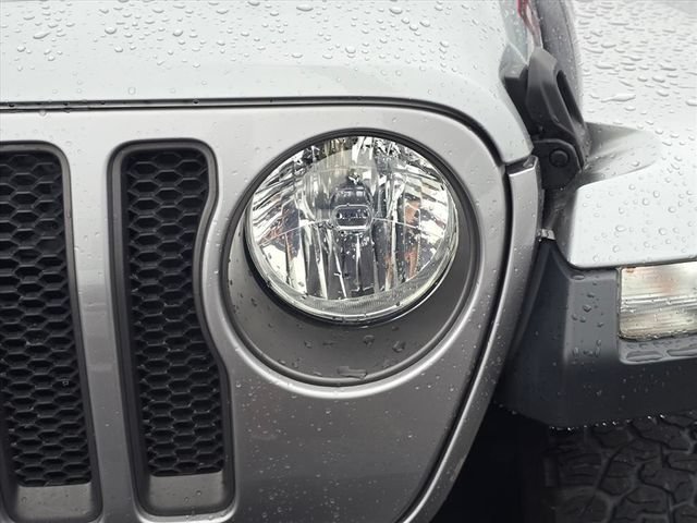 Used 2018 Jeep Wrangler Unlimited Rubicon w/ Cold Weather Group AWD/4WD image 29