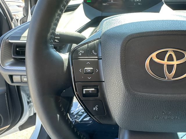 Used 2024 Toyota Prius XLE FWD image 21