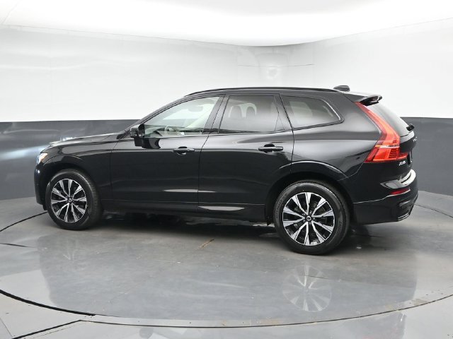 Used 2024 Volvo XC60 B5 Plus w/ Protection Package Premier AWD/4WD image 7