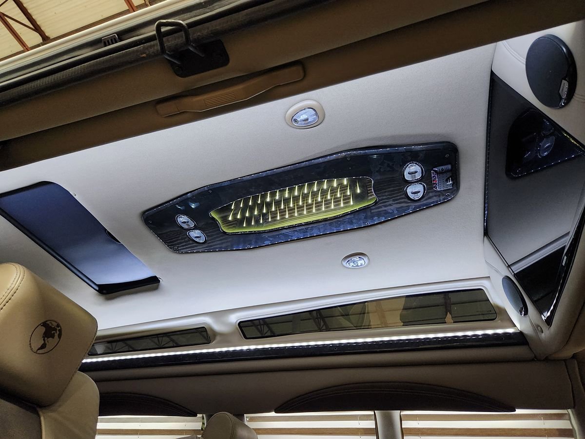 Used 2015 Chevrolet Express 2500 image 63