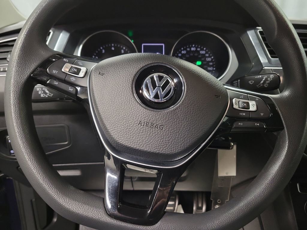 Used 2021 Volkswagen Tiguan S image 17