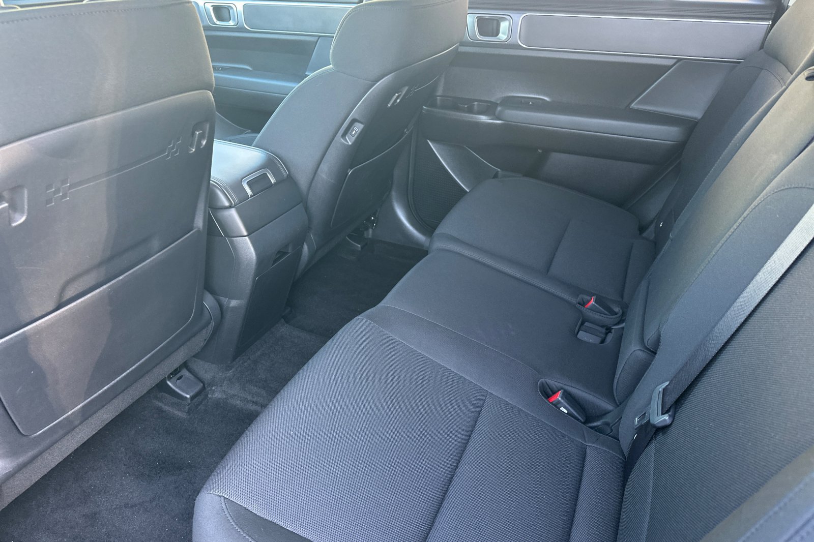Used 2024 Hyundai Santa Fe SE FWD image 15