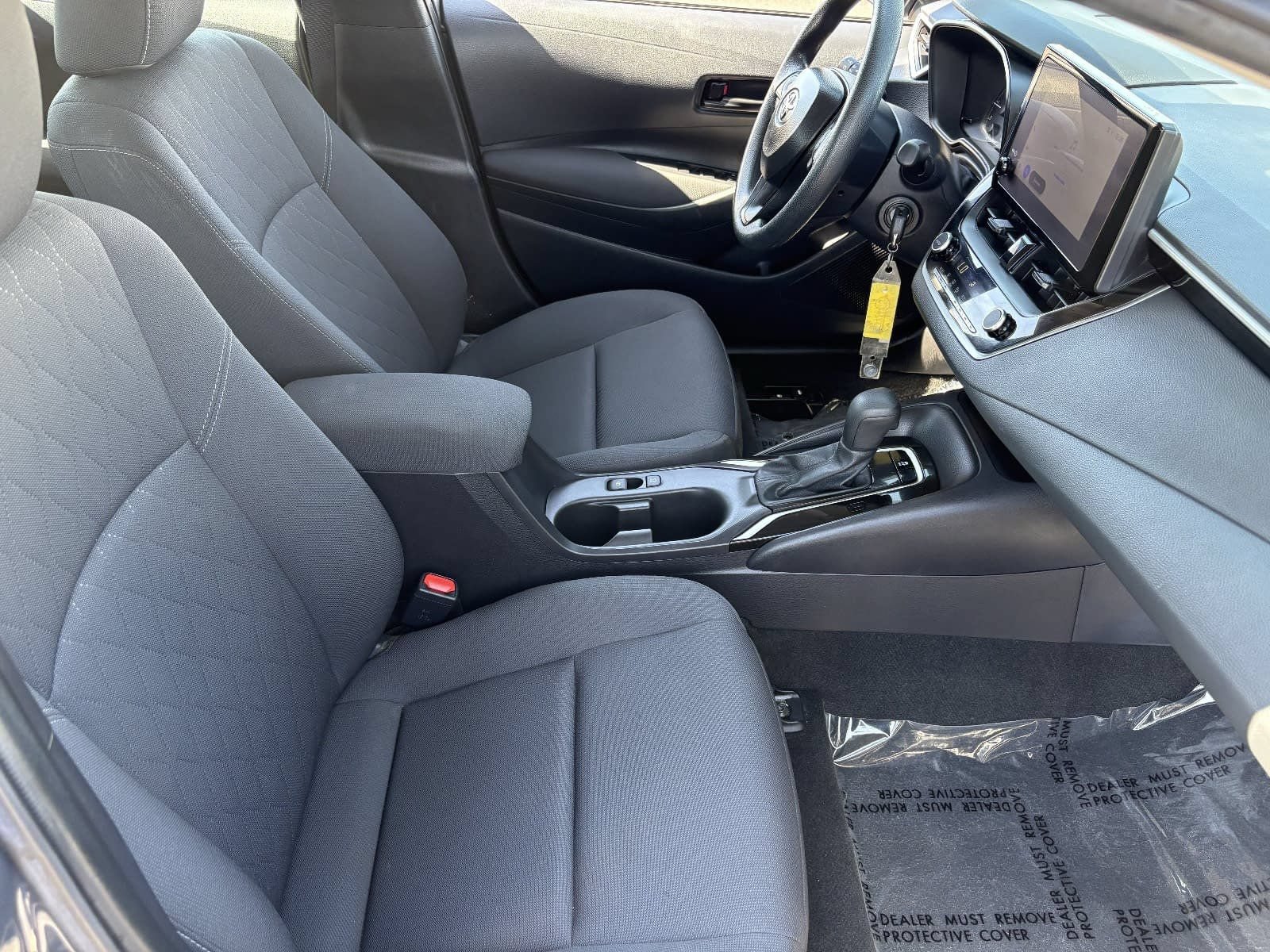 Used 2025 Toyota Corolla LE FWD image 14
