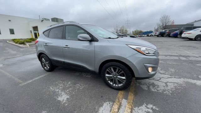 Used 2015 Hyundai Tucson SE AWD/4WD image 2