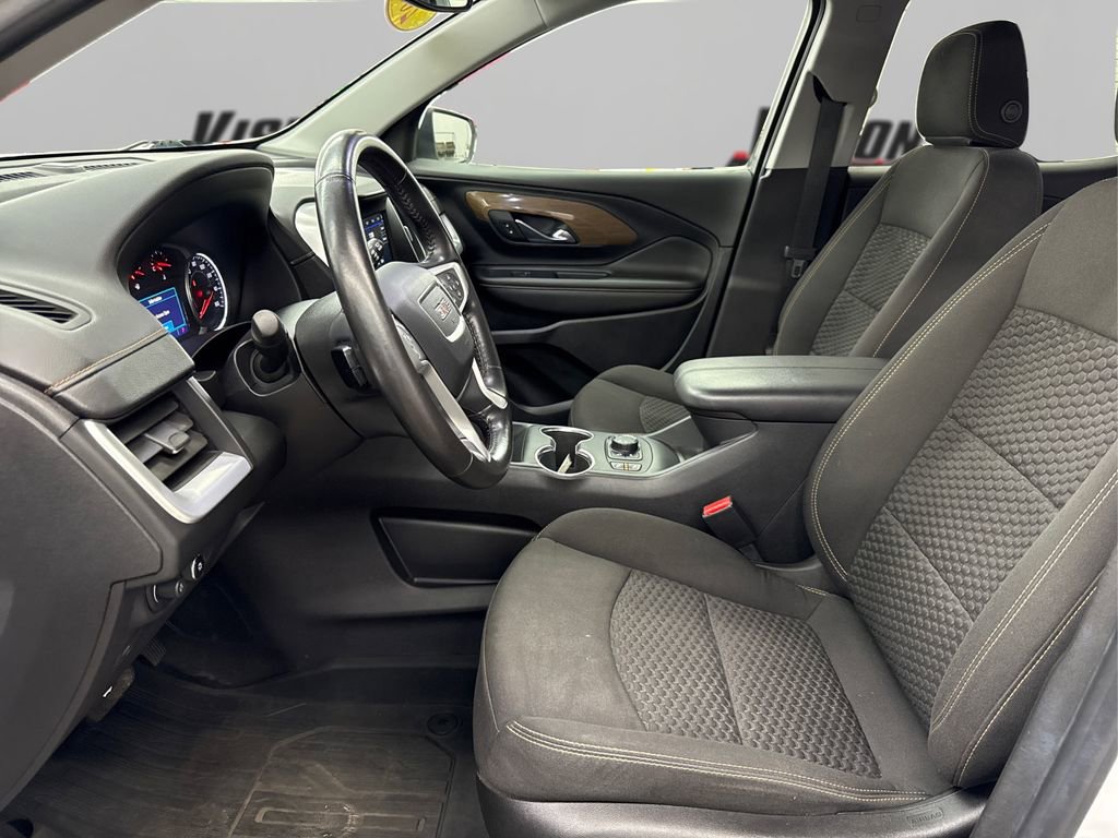 Used 2021 GMC Terrain SLE w/ Driver Convenience Package image 9