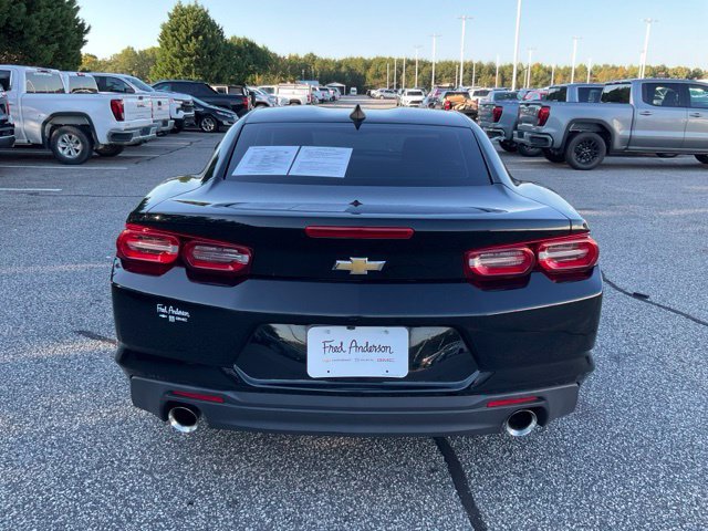 Used 2020 Chevrolet Camaro LT RWD image 23
