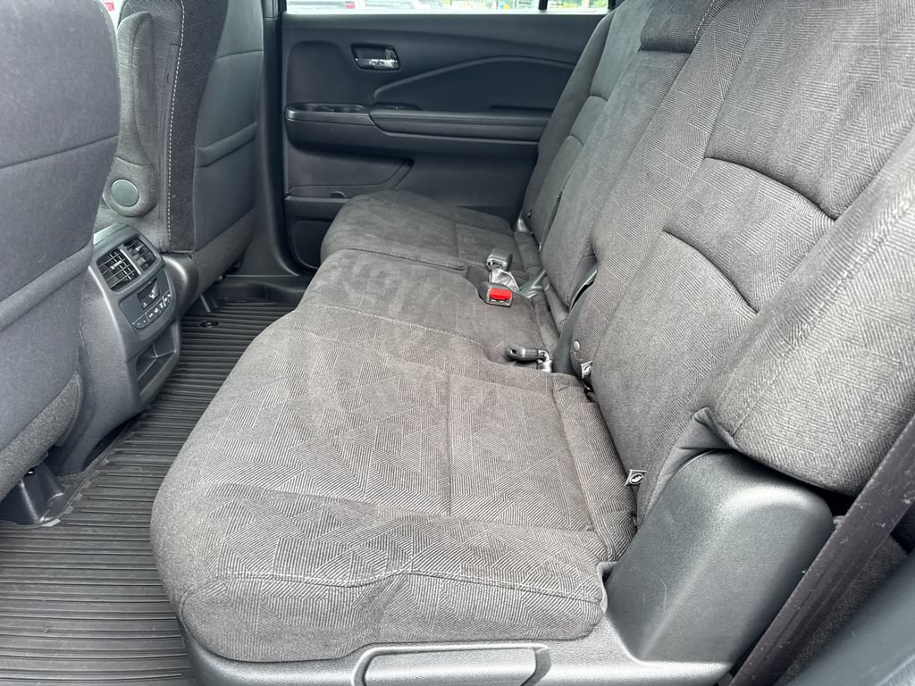 Used 2022 Honda Pilot Sport image 21