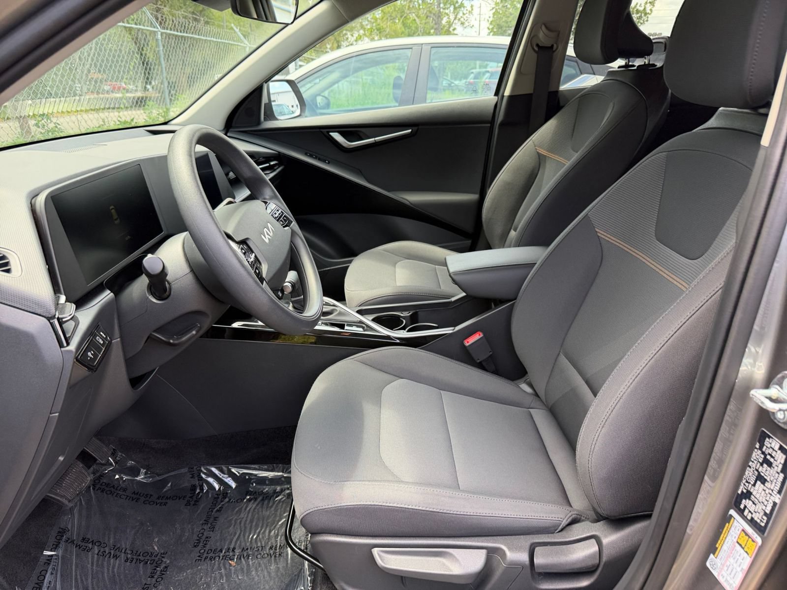 Used 2026 Kia Niro LX FWD image 24