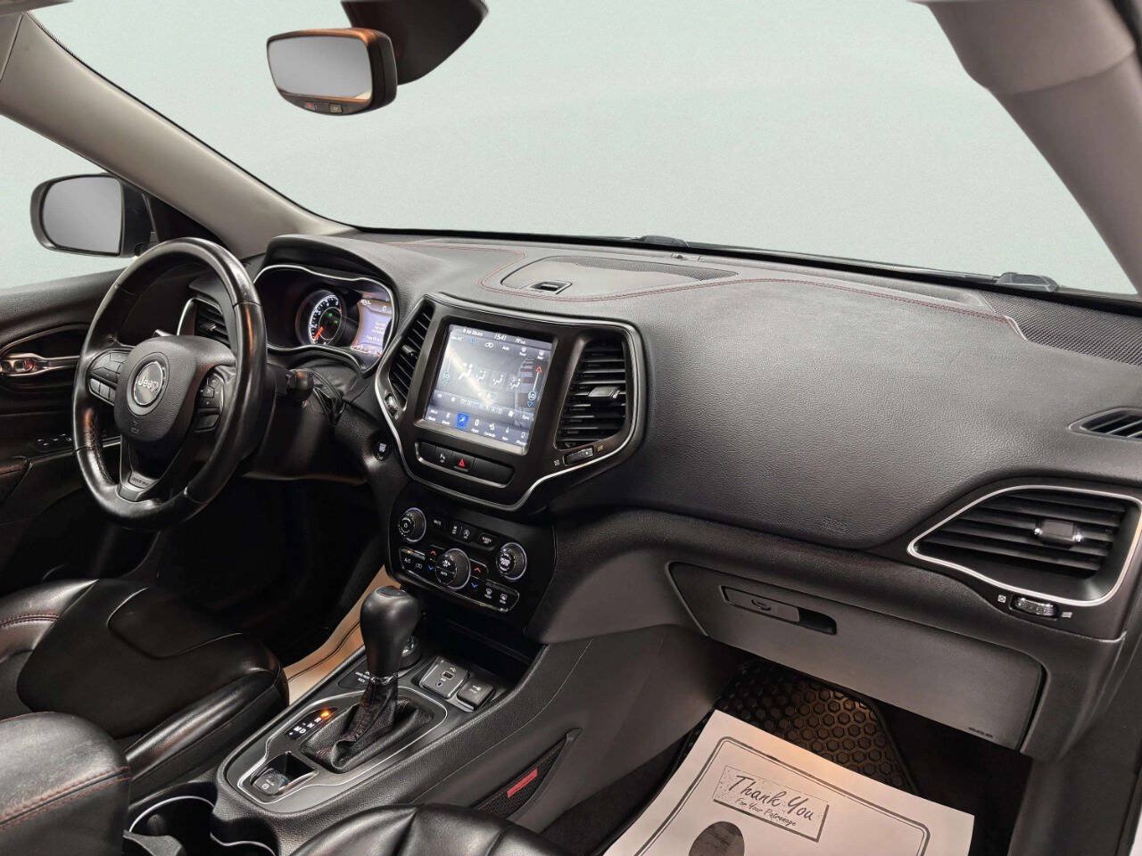Used 2019 Jeep Cherokee Trailhawk w/ Cold Weather Group AWD/4WD image 22