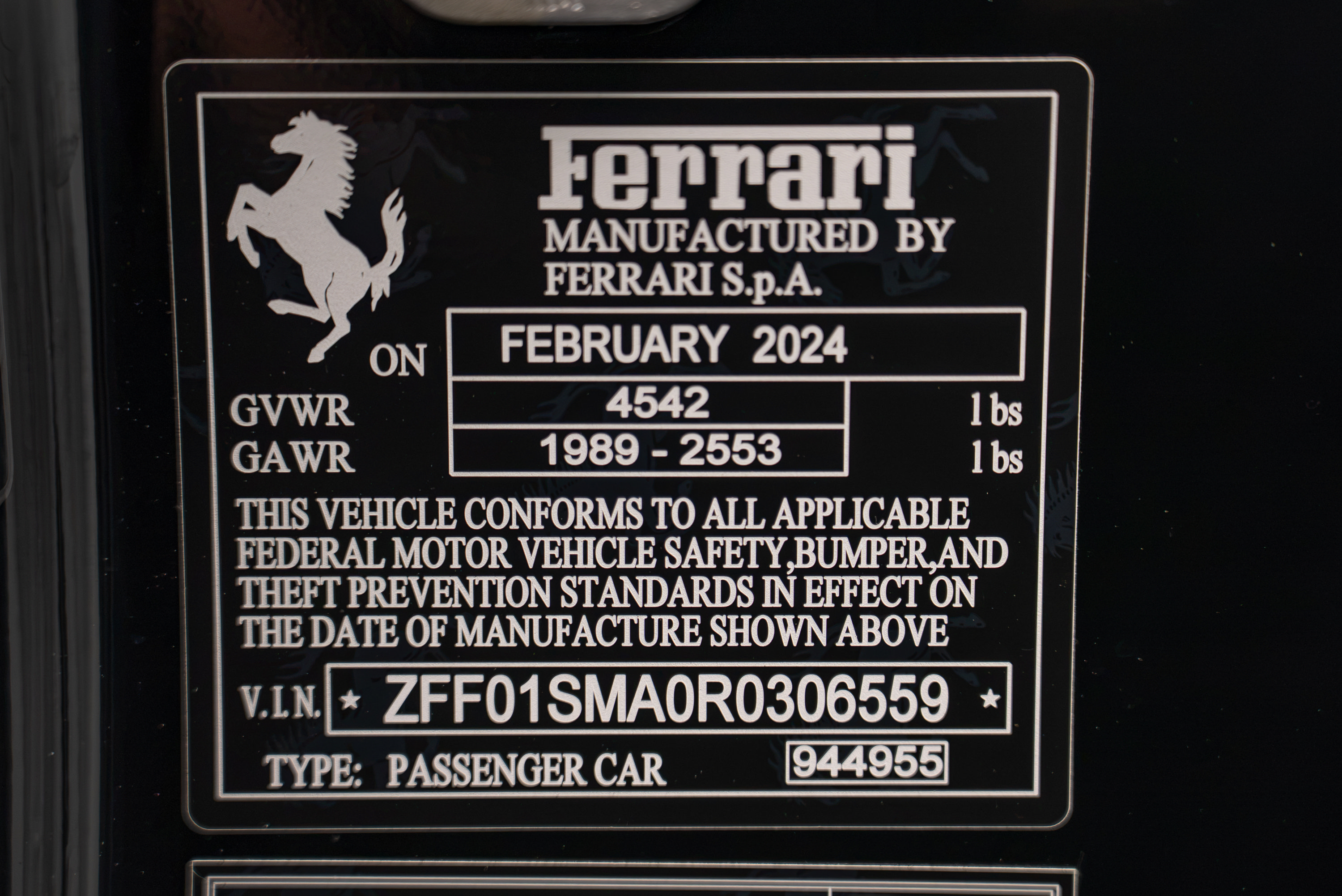 Used 2024 Ferrari 296 GTS RWD image 23
