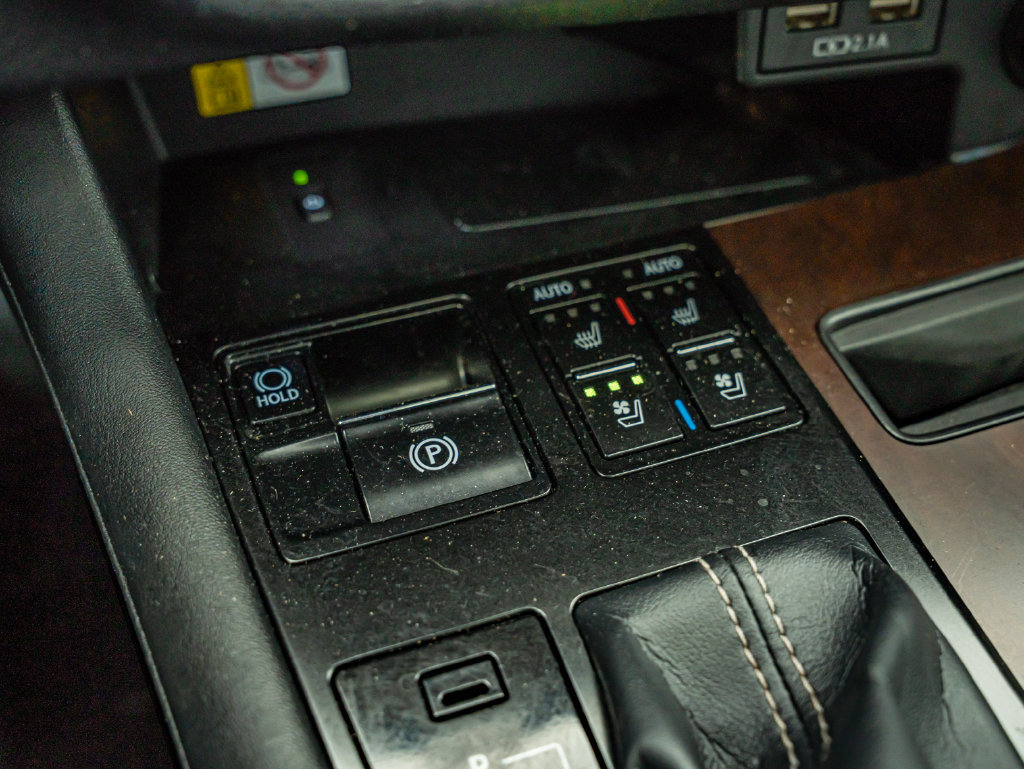 Certified 2021 Lexus RX 450h AWD w/ Premium Package image 29
