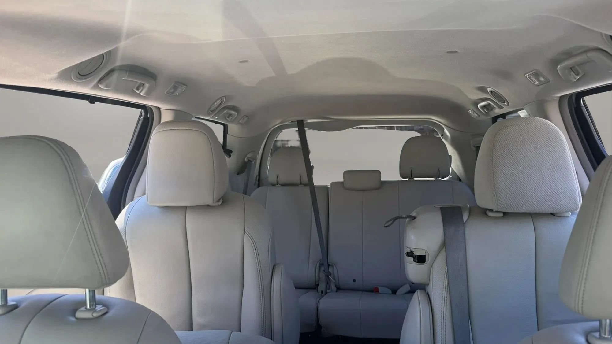 Used 2013 Toyota Sienna XLE FWD image 14