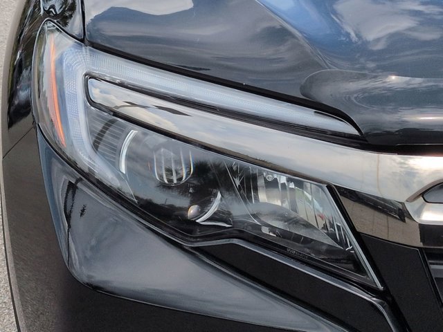 Used 2020 Honda Ridgeline Black Edition image 11