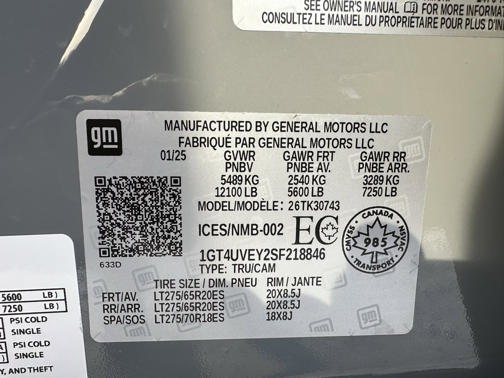 Used 2025 GMC Sierra 3500 AT4 image 15