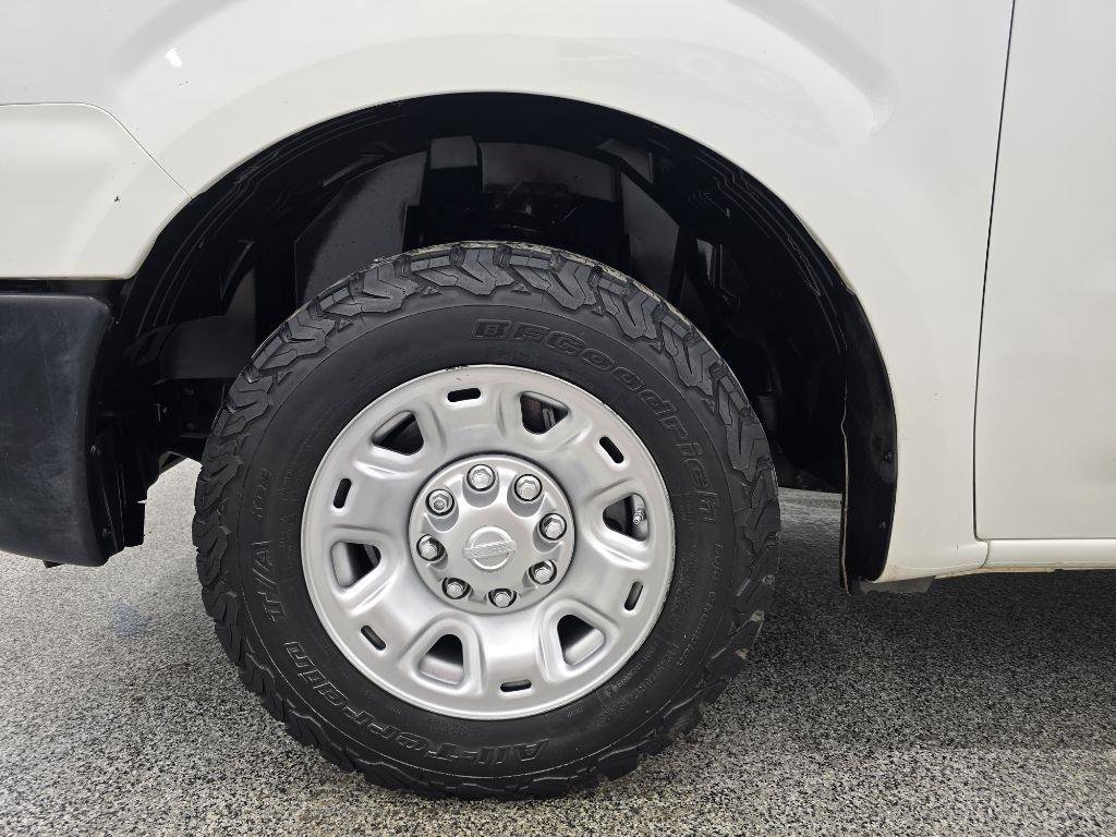 Used 2017 Nissan NV 2500 SV w/ Technology Package RWD image 23