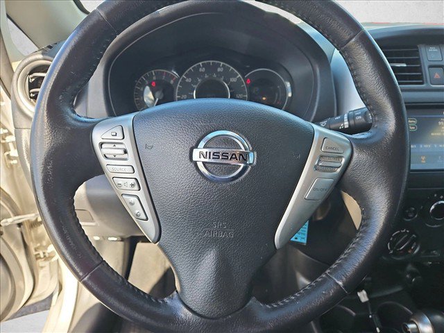 Used 2019 Nissan Versa Note SV FWD image 13