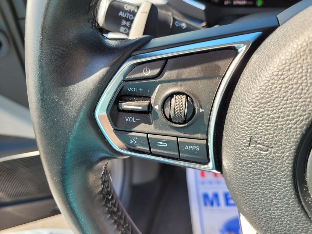 Used 2022 Acura MDX w/ Technology Package AWD/4WD image 24