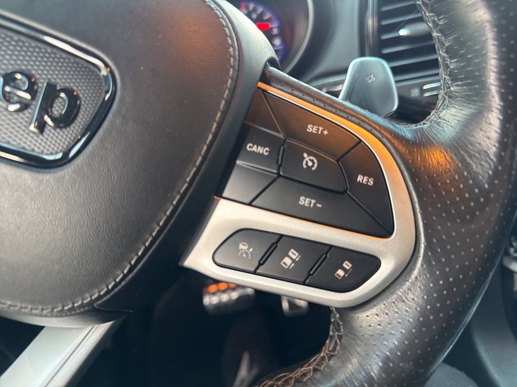 Used 2020 Jeep Grand Cherokee Trackhawk AWD/4WD image 22