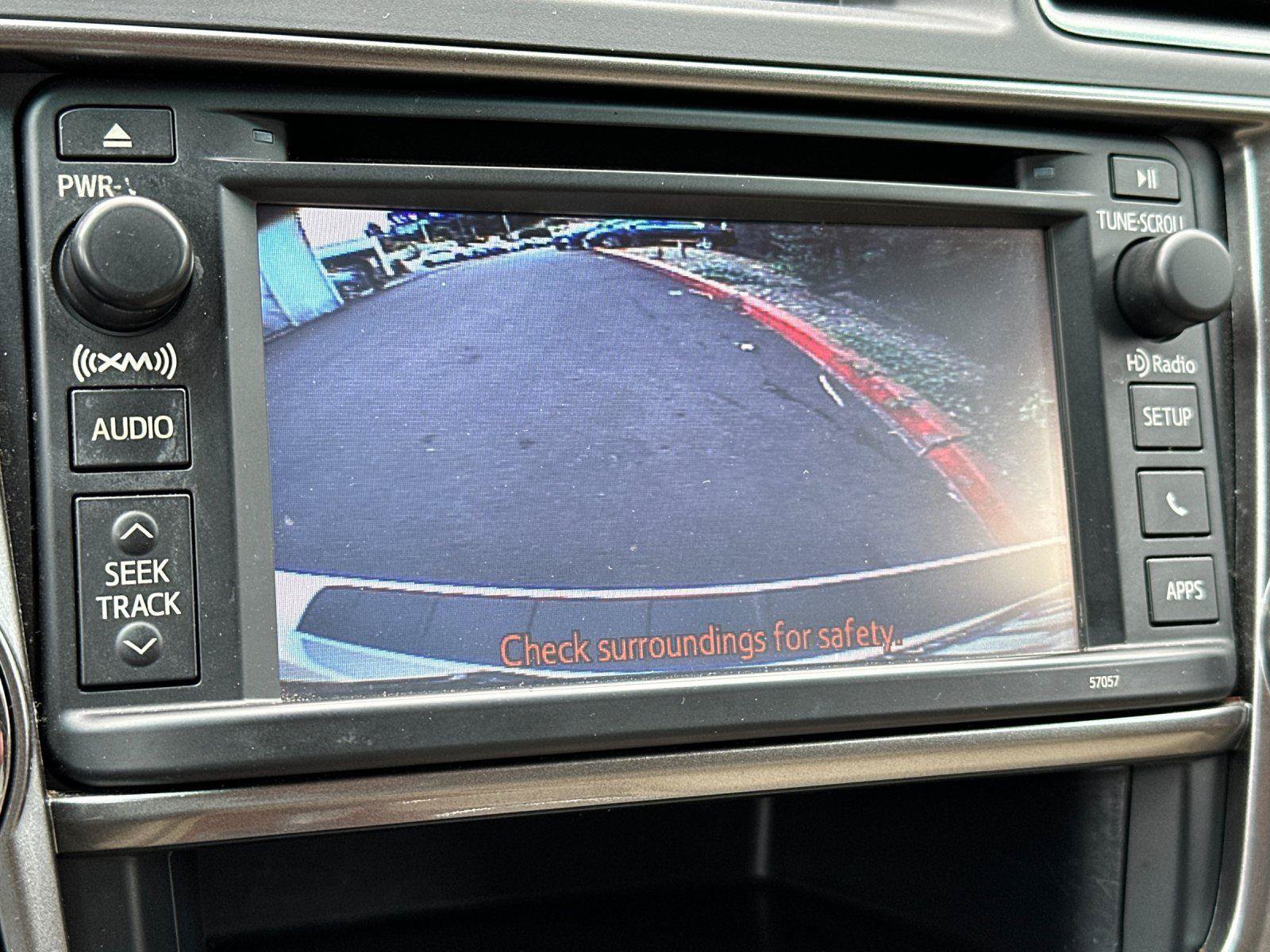 Used 2013 Toyota Highlander Limited AWD/4WD image 18