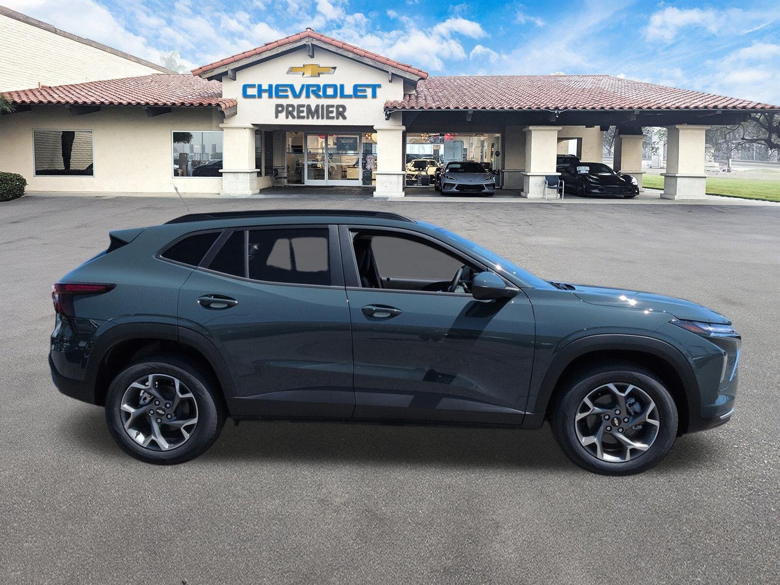 New 2026 Chevrolet Trax LT w/ Driver Confidence Package FWD image 9