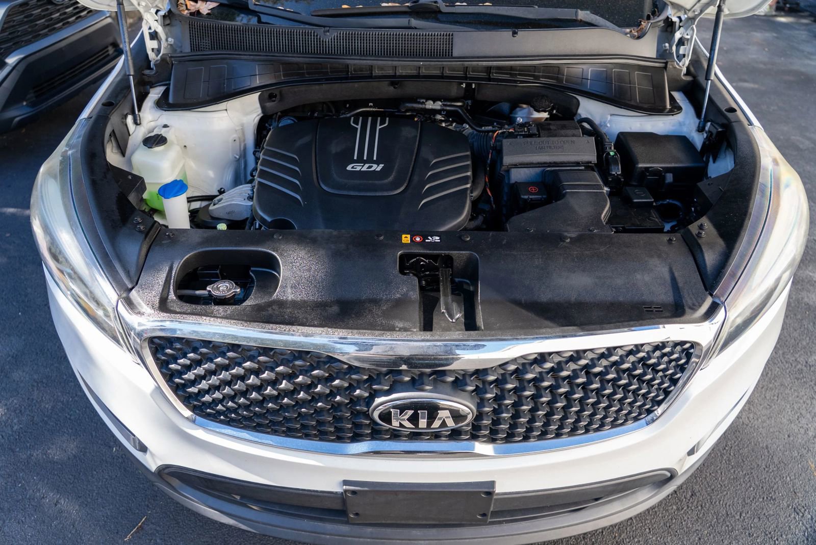Used 2017 Kia Sorento LX image 12