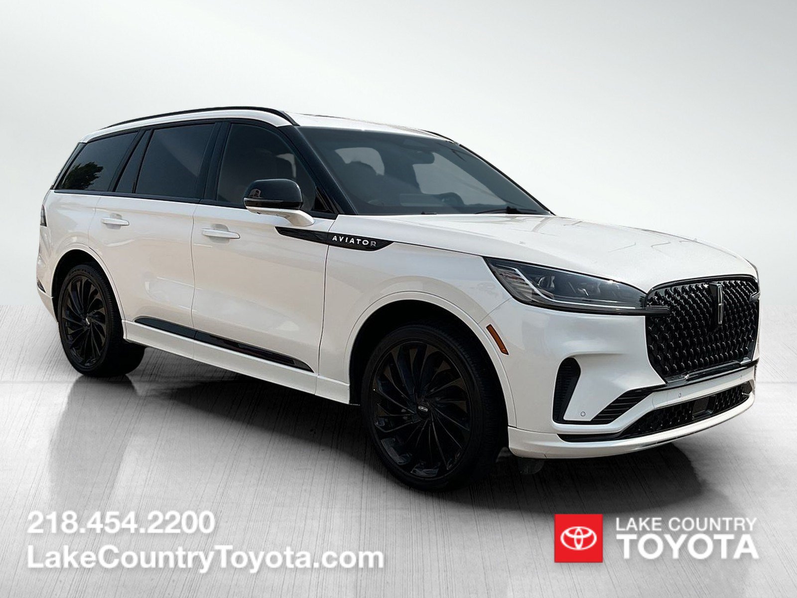 Used 2025 Lincoln Aviator Reserve w/ Equipment Group 201A AWD/4WD image 7