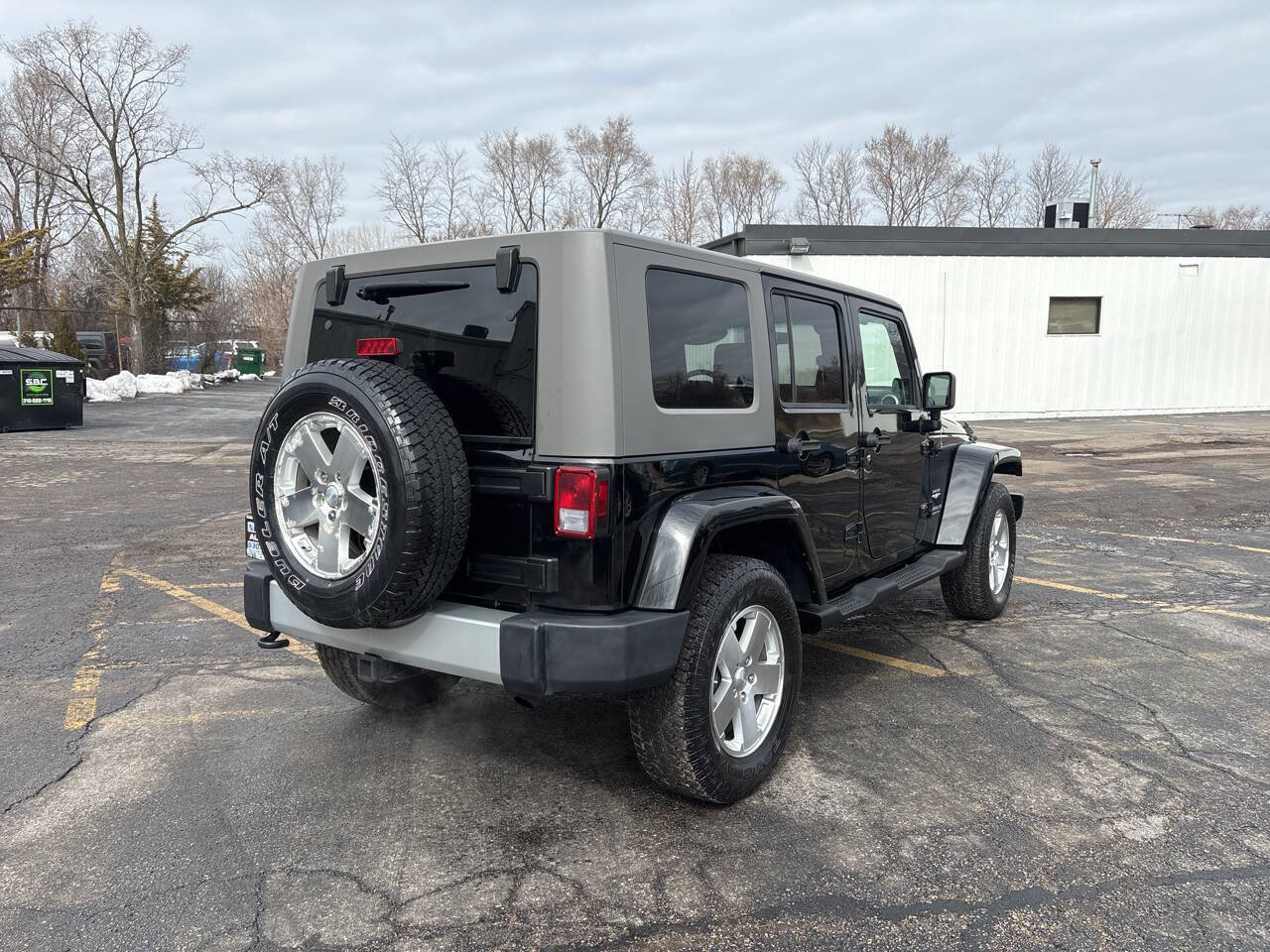Used 2009 Jeep Wrangler Unlimited Sahara w/ Dual Top Group image 5