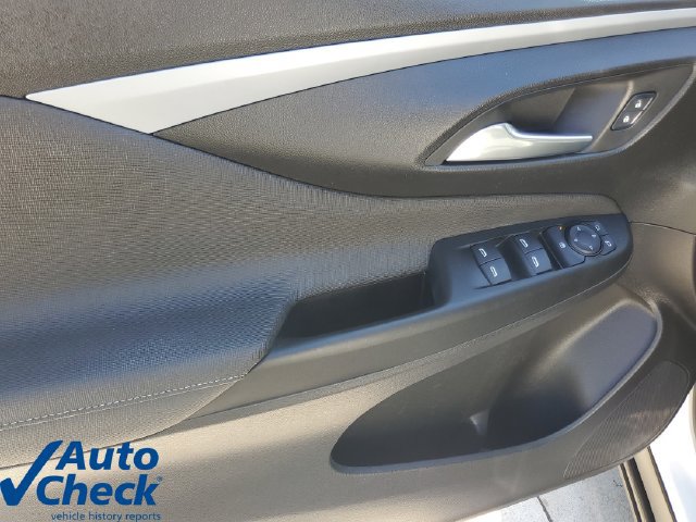 Used 2025 Buick Envista Sport Touring FWD image 17