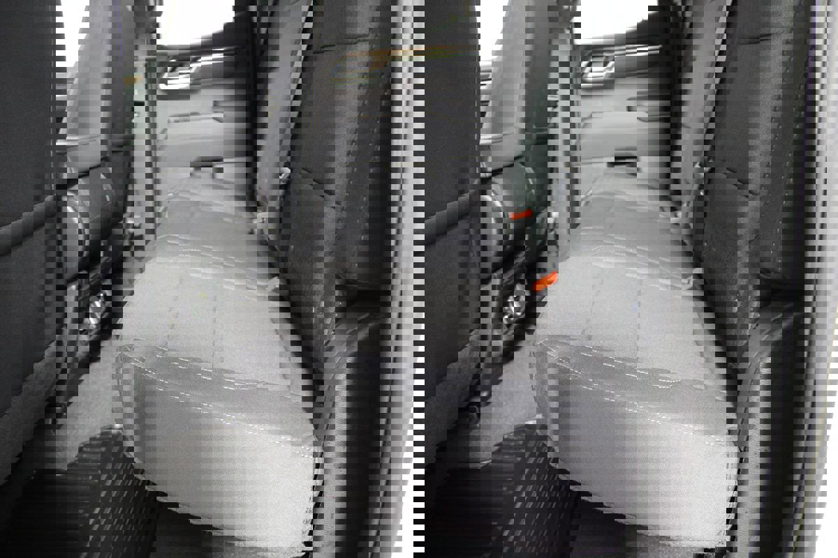 Used 2025 GMC Sierra 1500 Elevation image 27