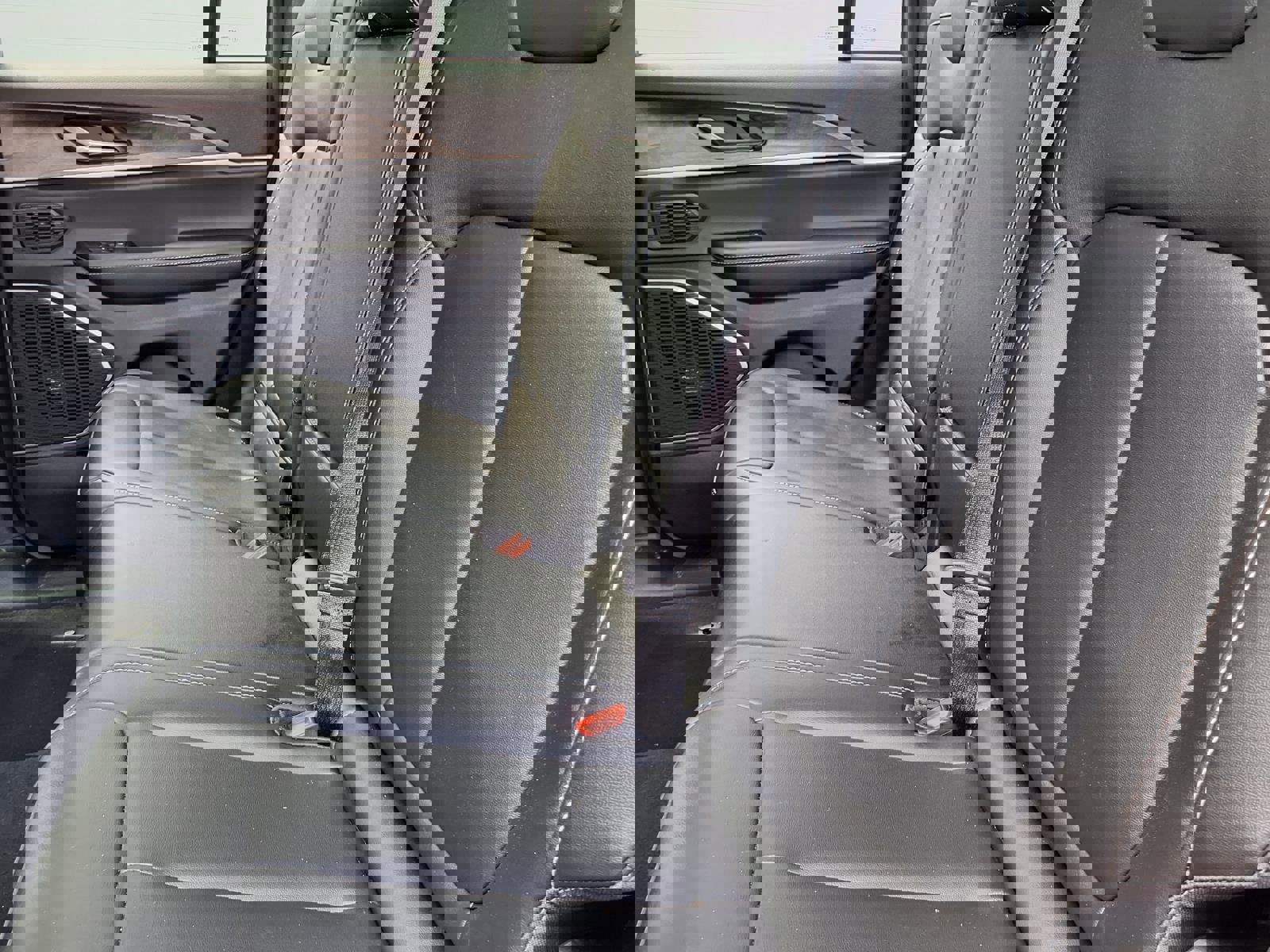 Used 2026 Jeep Grand Cherokee Limited w/ Limited Altitude Package AWD/4WD image 7