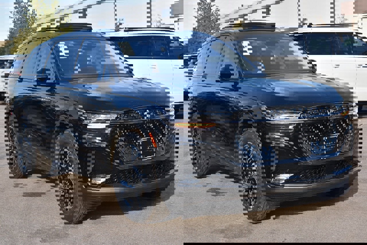 New 2026 Lincoln Nautilus Premier w/ Equipment Group 102A image 3