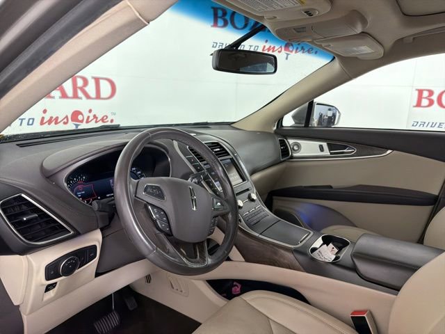 Used 2016 Lincoln MKX Reserve w/ Luxury Package FWD image 12