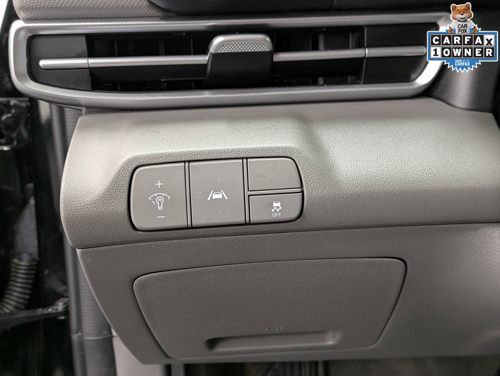 Used 2023 Hyundai Elantra SEL image 22