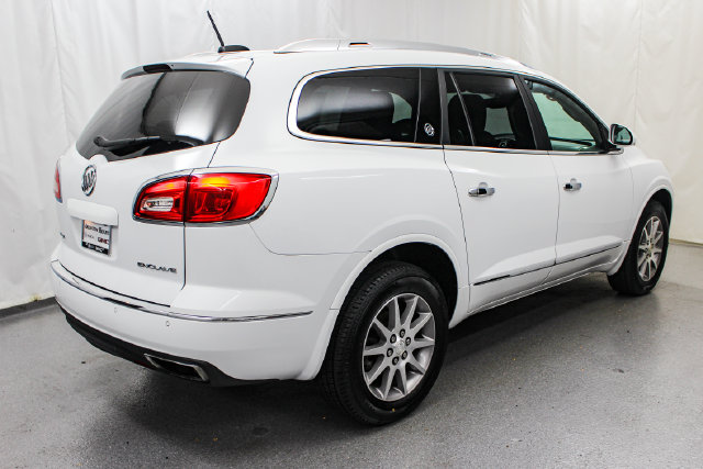 Certified 2016 Buick Enclave Convenience FWD image 11