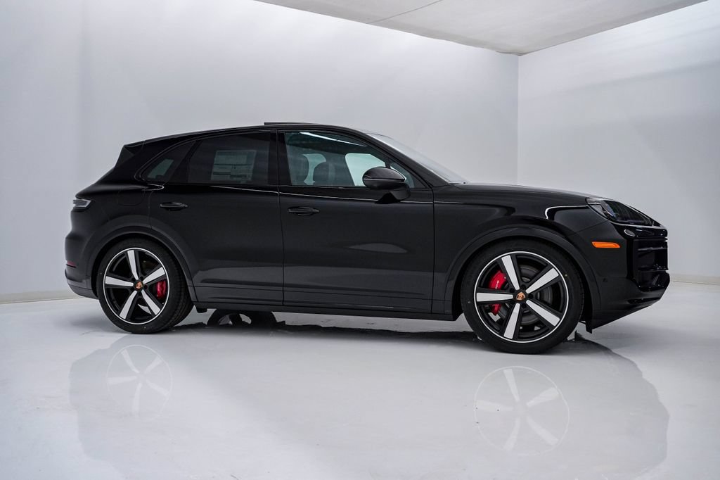 New 2026 Porsche Cayenne S AWD/4WD image 9