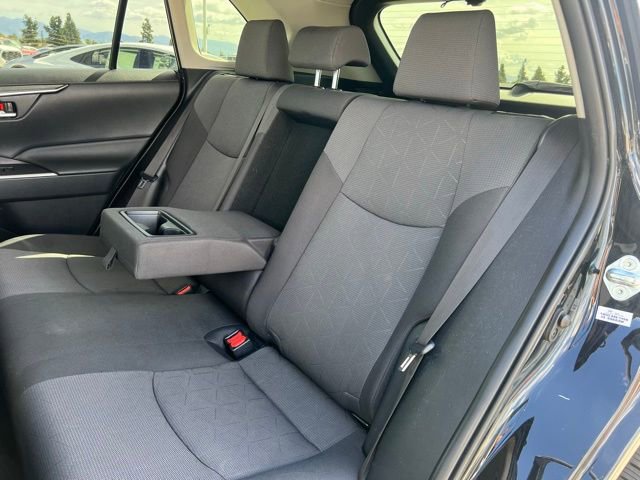 Used 2019 Toyota RAV4 XLE w/ Convenience Package FWD image 17