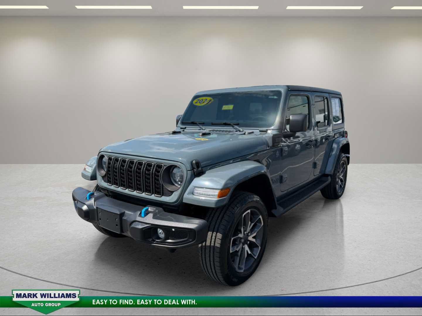 Used 2024 Jeep Wrangler Unlimited w/ Convenience Group AWD/4WD image 6