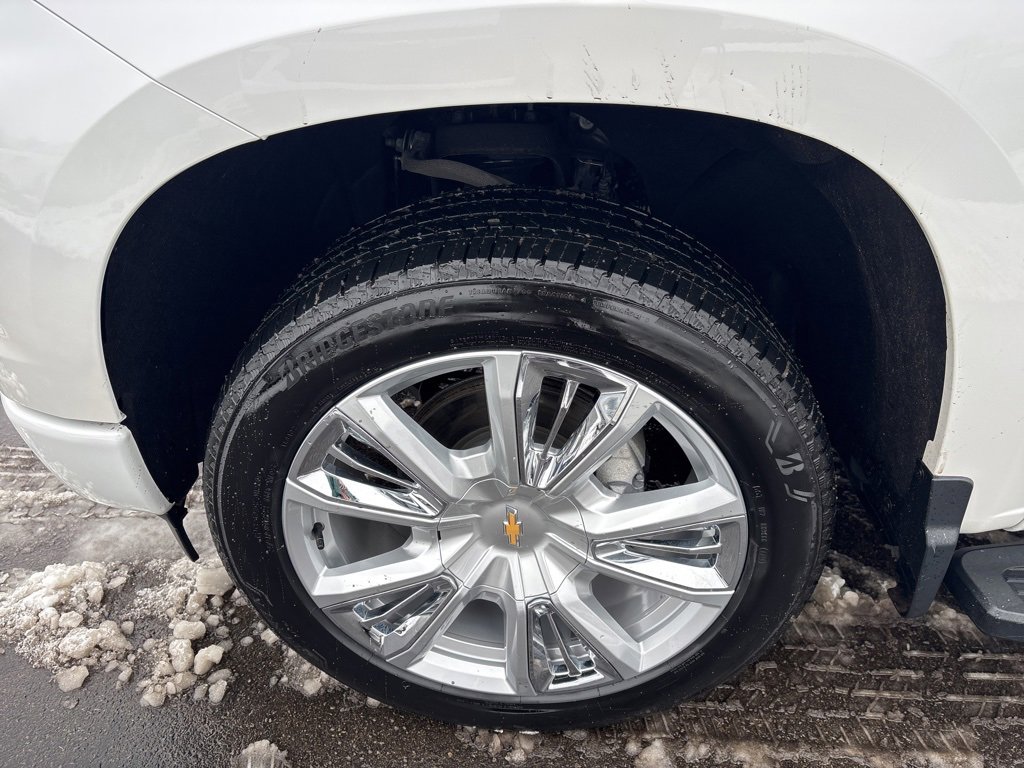 Used 2024 Chevrolet Silverado 1500 High Country w/ Technology Package image 7