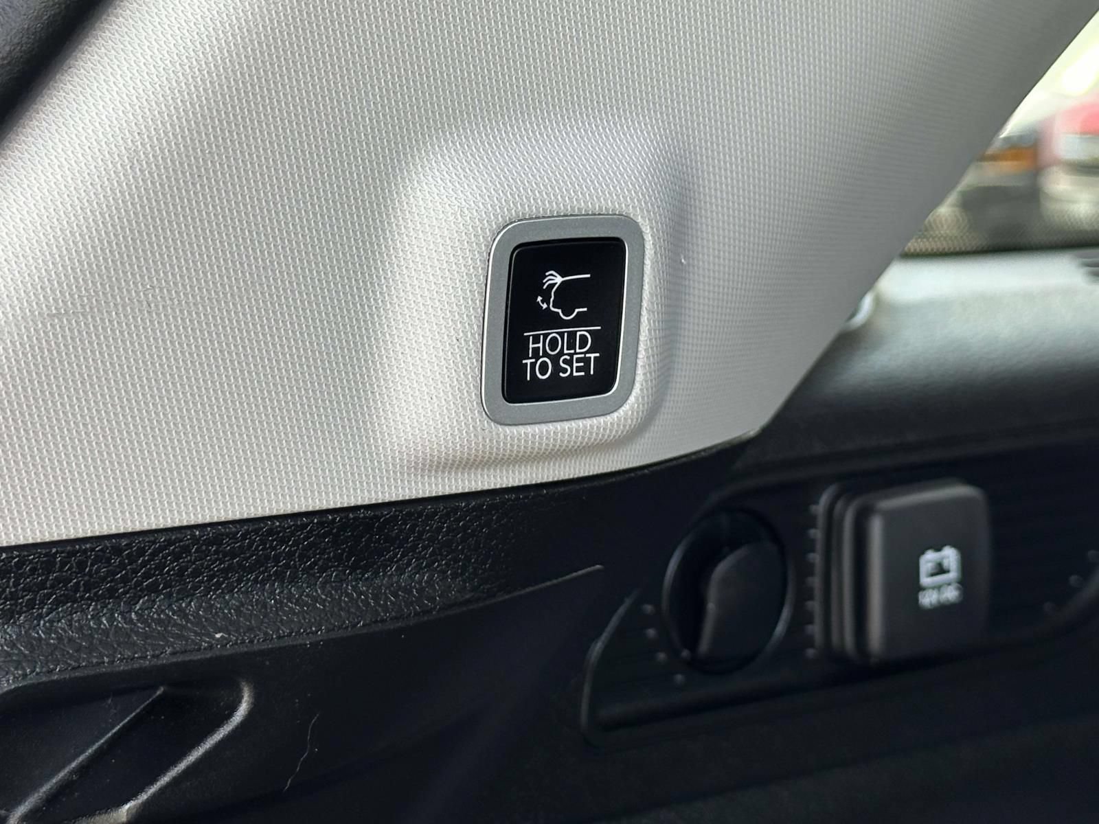 Used 2022 Jeep Grand Cherokee Limited RWD image 26