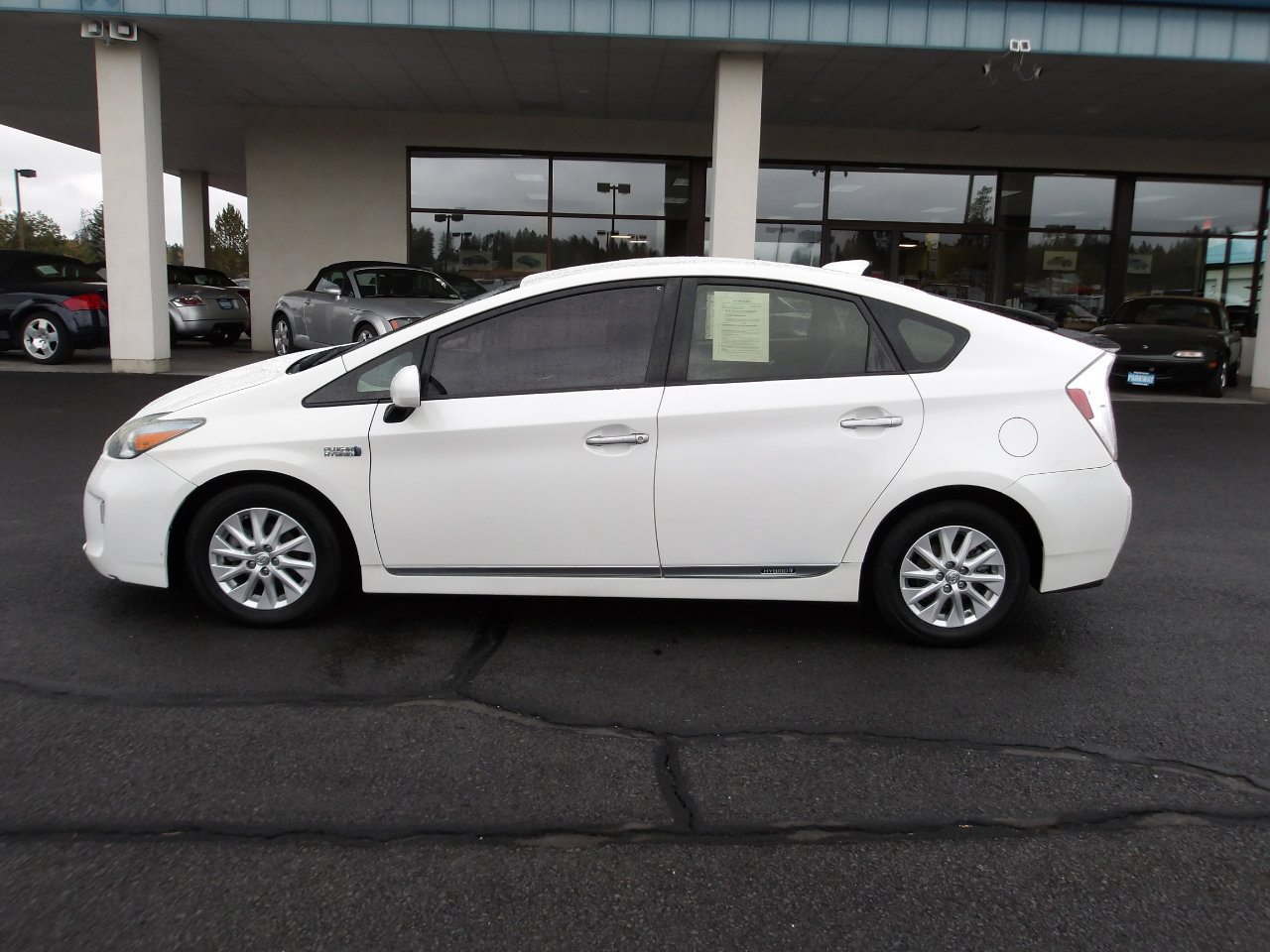 Used 2013 Toyota Prius Prime Advanced image 2