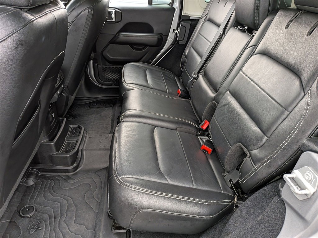 Used 2018 Jeep Wrangler Unlimited Sahara image 19